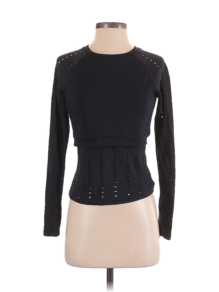 Click to view more detailed imagery on our partner's website Pre-owned Fabletics Active T-shirt