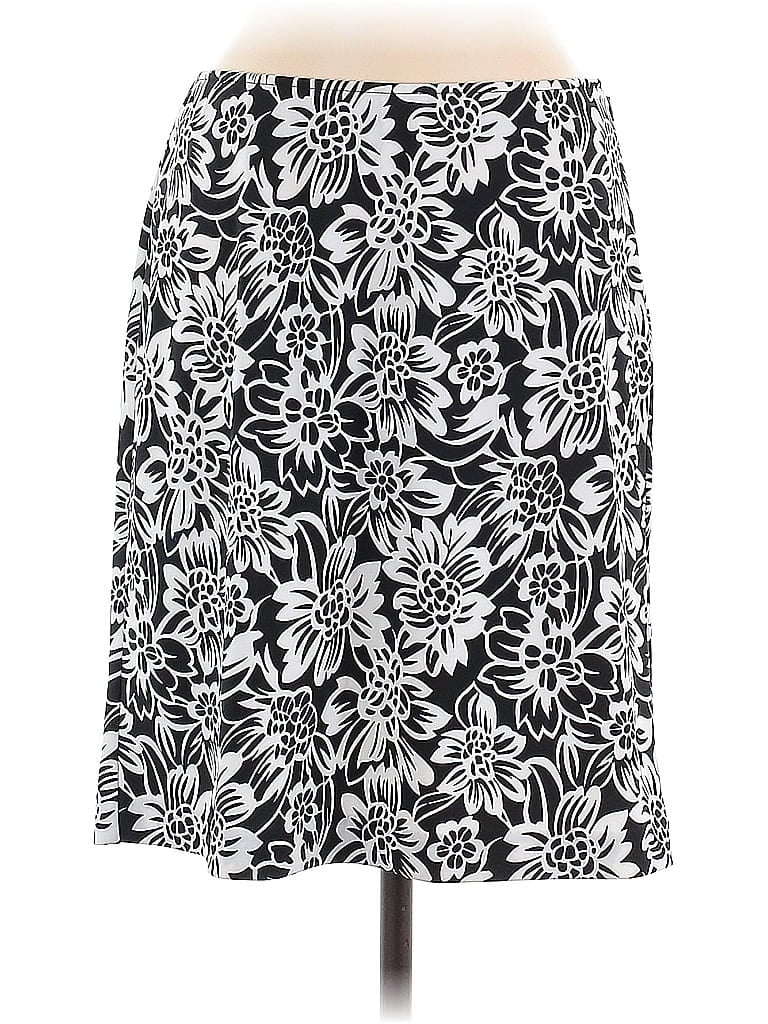 Click to view more detailed imagery on our partner's website Pre-owned Tahari Casual Skirt