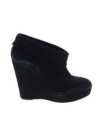 Pour La Victoire Ankle Boots (view 1)