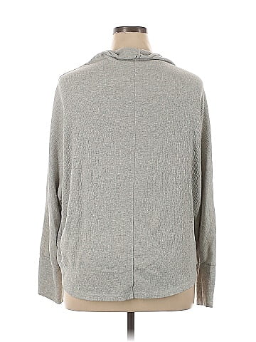 Manduka Long Sleeve Top (view 2)