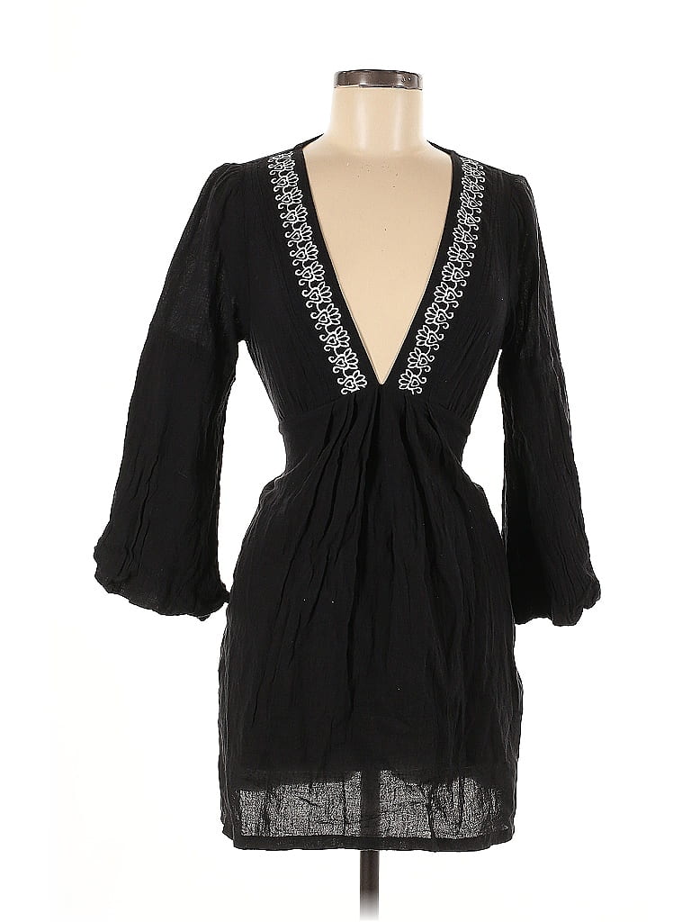 Pre-owned Becca Cocktail Dress In Black