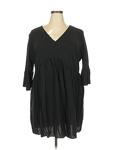 Old Navy Casual Dress (view 1)