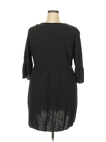 Old Navy Casual Dress (view 2)