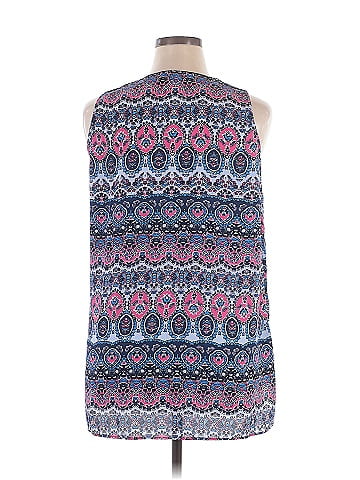 Liz Lange Sleeveless Blouse (view 2)