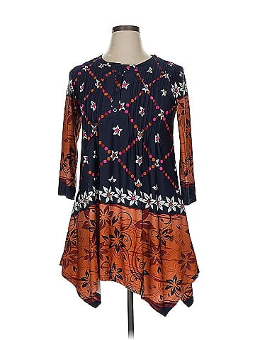 White Mark 3/4 Sleeve Blouse (view 1)