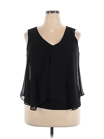 B.wear Sleeveless Blouse (view 1)