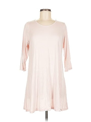 Comfy Kicks 3/4 Sleeve T-Shirt (view 1)