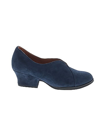 L'Amour Des Pieds Heels (view 1)
