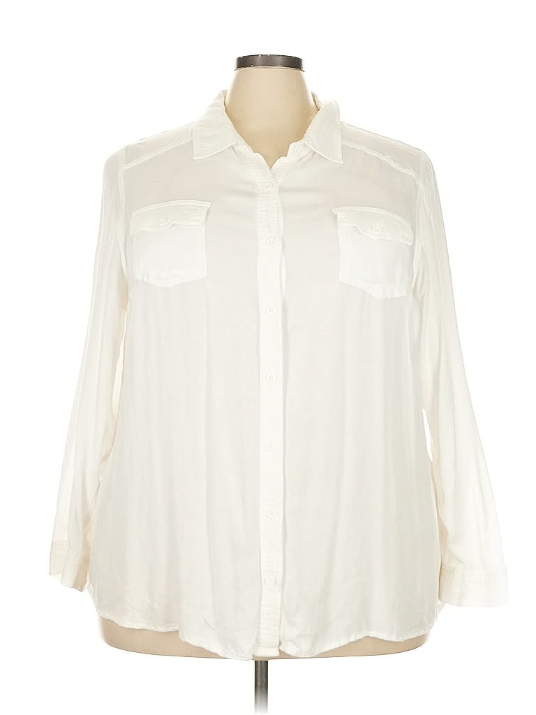 Pre-owned Torrid 3/4 Sleeve Button Down Shirt In White