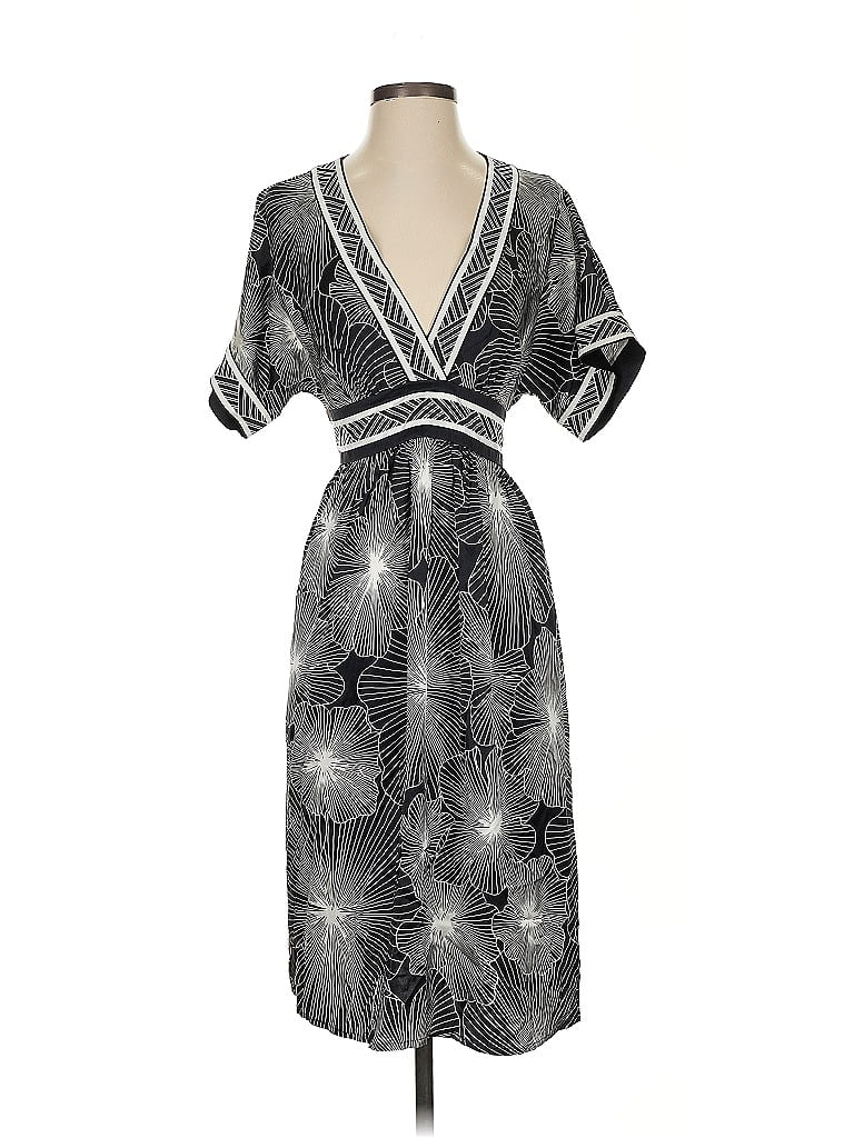 Click to view more detailed imagery on our partner's website Pre-owned Bcbgmaxazria Cocktail Dress In Gray