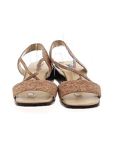 Judith Heels (view 2)
