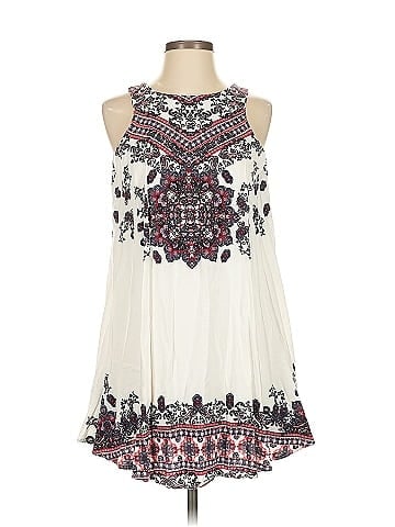 Taylor & Sage Casual Dress (view 1)