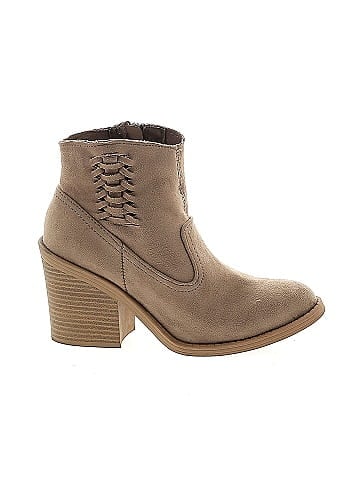 Qupid Ankle Boots (view 1)