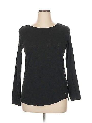 Earth Yoga Long Sleeve T-Shirt (view 1)