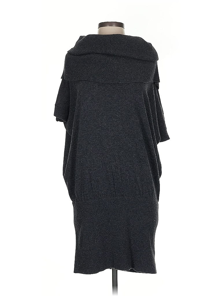 Pre-owned Banana Republic Poncho In Gray