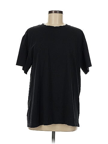Lululemon Athletica Short Sleeve T-Shirt (view 1)