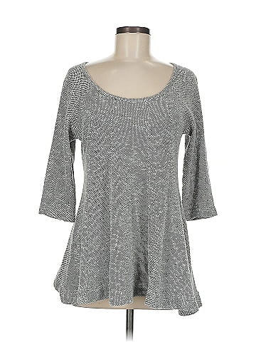 Feathers 3/4 Sleeve Top (view 1)
