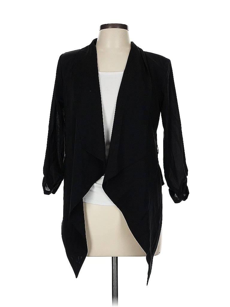 Click to view more detailed imagery on our partner's website Pre-owned Suzy Shier Kimono In Black