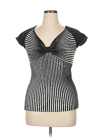 Dots Short Sleeve Top (view 1)