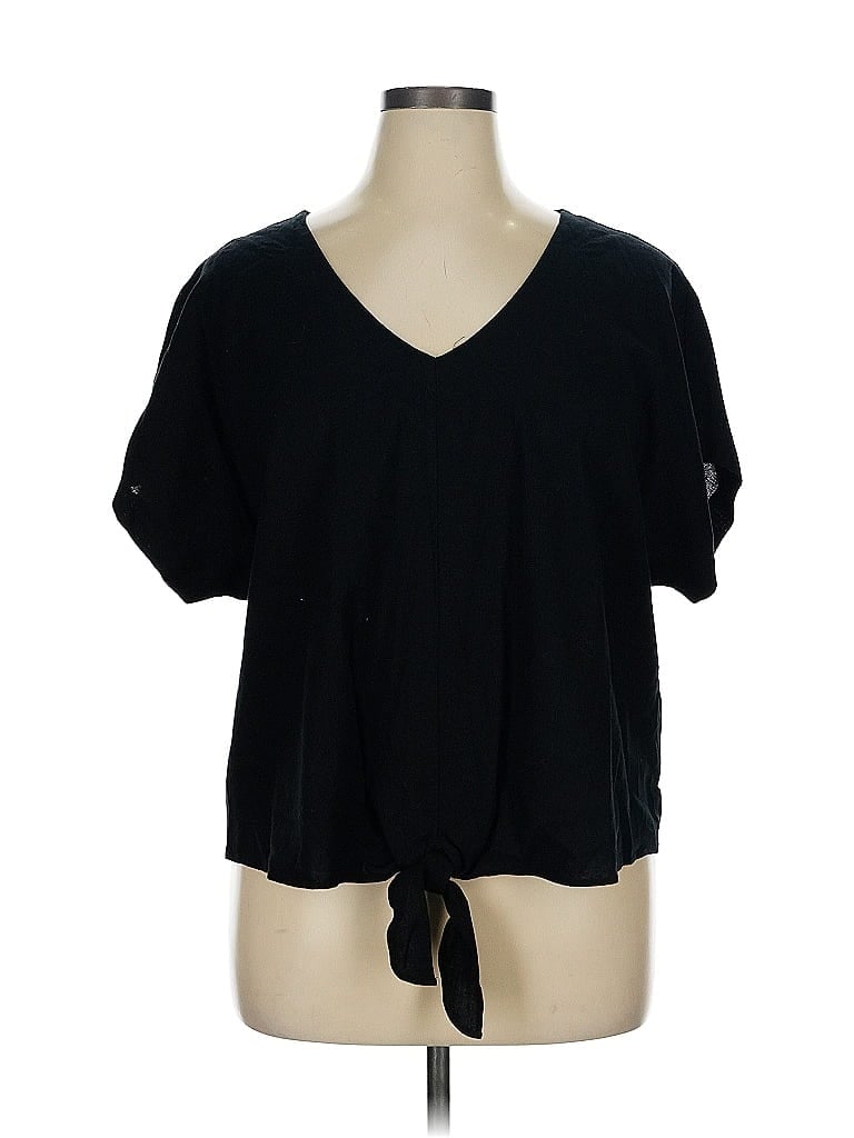 AVA & VIV Pre-owned Short Sleeve Top Black V Neck Tops