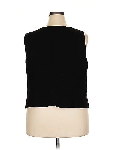 Jessica Howard Sleeveless T-Shirt (view 2)