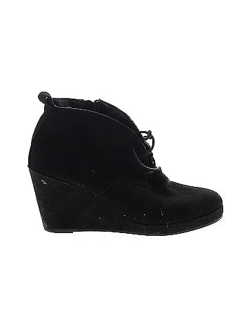 DV Wedges (view 1)