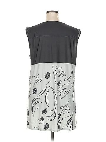 Lily by Firmiana Sleeveless Blouse (view 2)