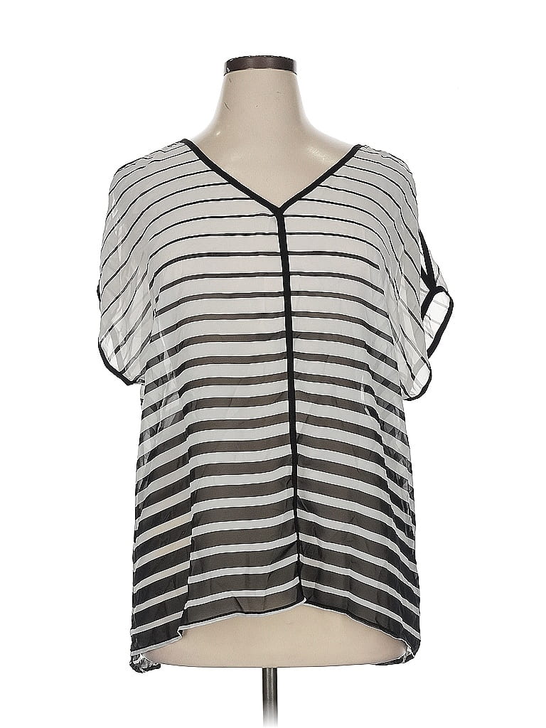 Pre-owned A.n.a. A New Approach Short Sleeve Blouse In Silver