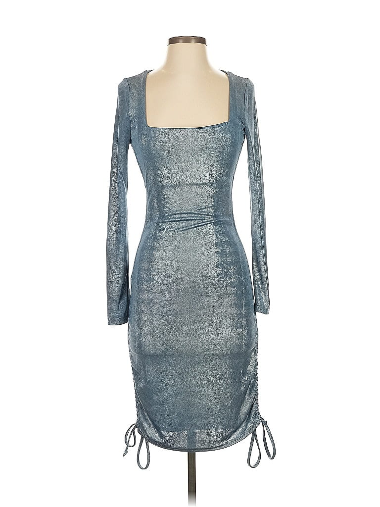 Click to view more detailed imagery on our partner's website Pre-owned Bcbgeneration Cocktail Dress In Gray