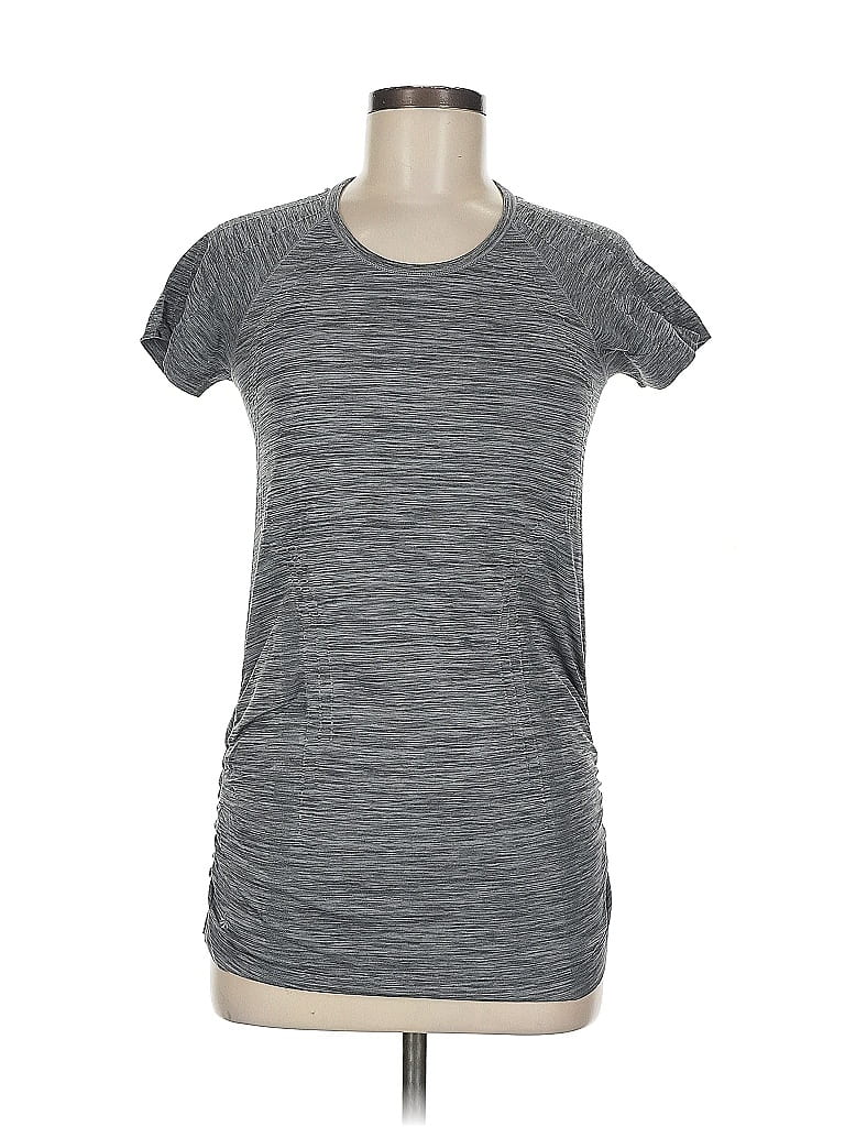 Click to view more detailed imagery on our partner's website Pre-owned Athleta Active T-shirt In Gray