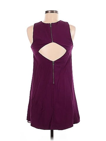 Alice + Olivia Casual Dress (view 2)