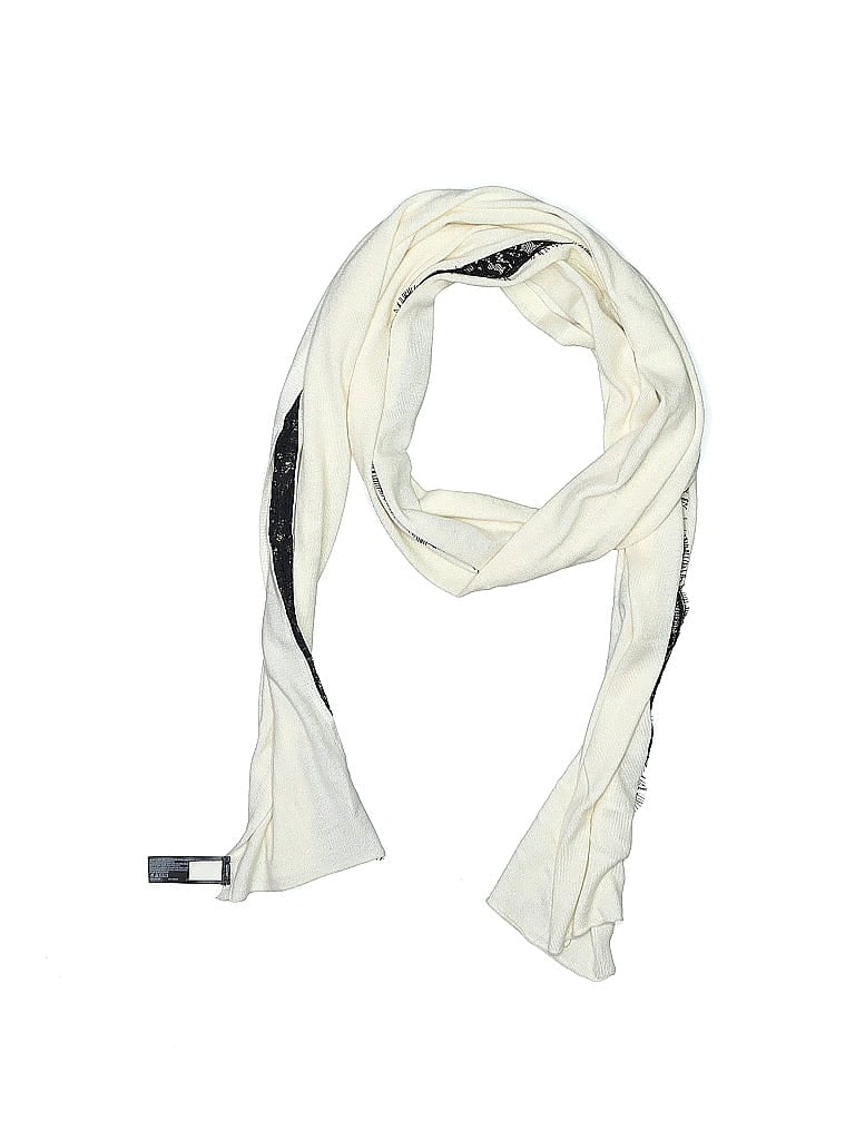 Pre-owned Express Scarf In White