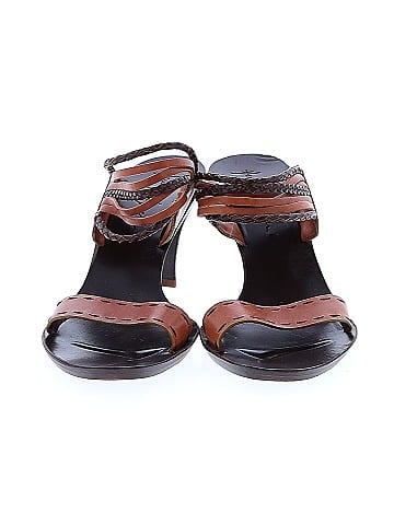 Henry Beguelin Heels (view 2)
