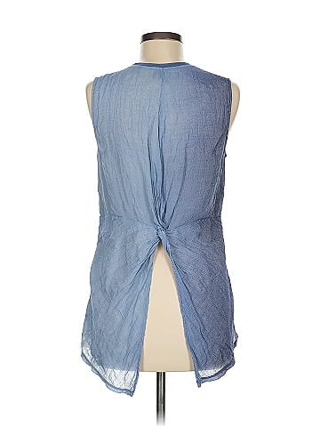 Love Scarlett Sleeveless T-Shirt (view 2)
