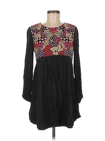 Andree by UNIT Casual Dress (view 1)