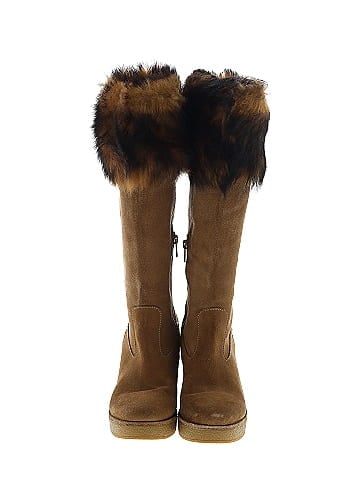 Ugg Boots (view 2)