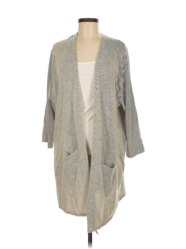 Click to view more detailed imagery on our partner's website Pre-owned Donni Cardigan Sweater In Gray