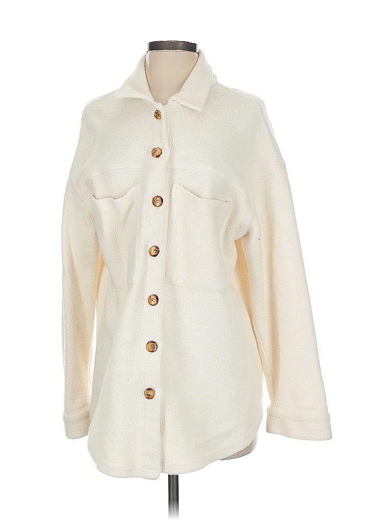 Pre-owned Monrow Coat In White