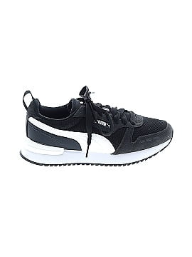 Puma Sneakers