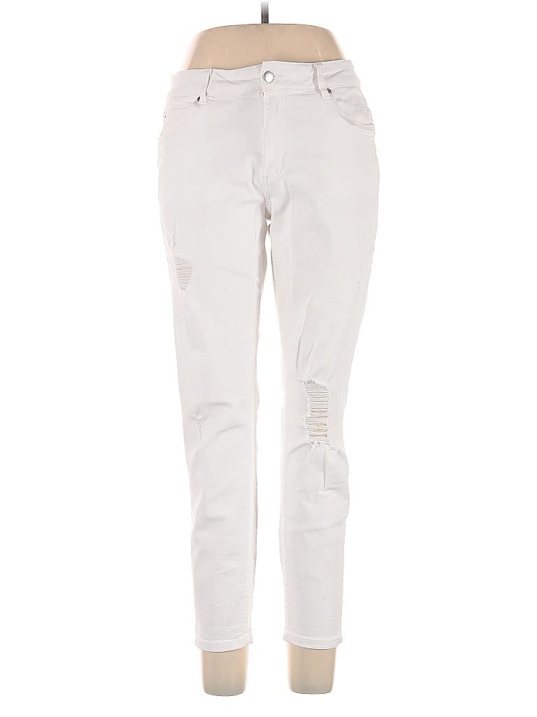 Click to view more detailed imagery on our partner's website Pre-owned Tahari Jeans In White