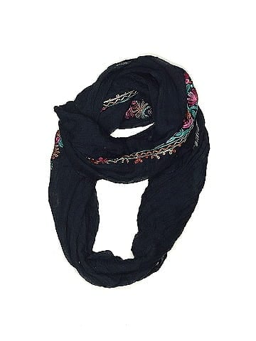 Pretty Persuasions Scarf (view 1)