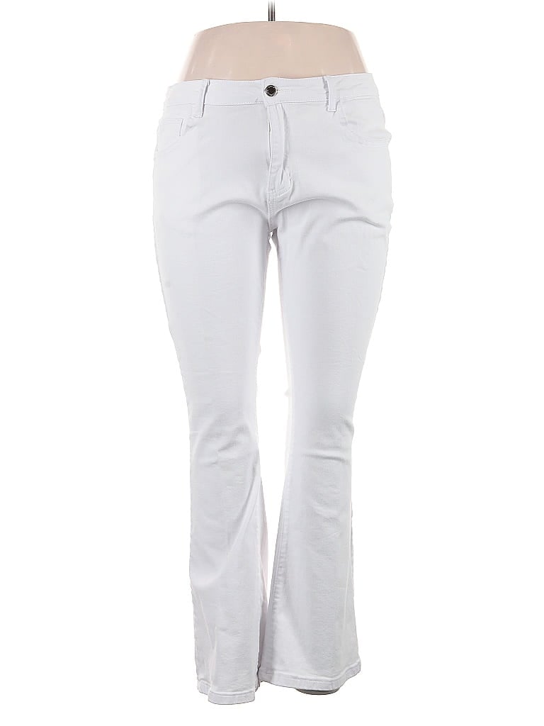 Click to view more detailed imagery on our partner's website Pre-owned Rocawear Jeans In White