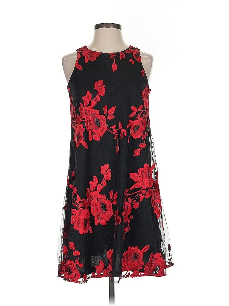 Click to view more detailed imagery on our partner's website Pre-owned Roz & Ali Casual Dress In Red