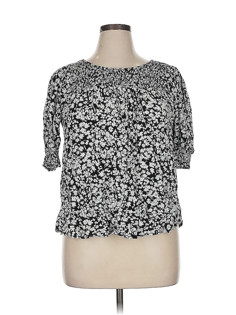 Click to view more detailed imagery on our partner's website Pre-owned Terra & Sky 3/4 Sleeve Blouse In Black