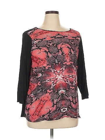 Jeans By Buffalo 3/4 Sleeve Top (view 1)