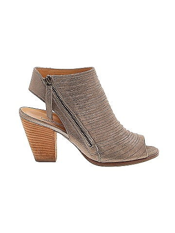 Paul Green Heels (view 1)
