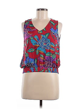Tiny Sleeveless Blouse