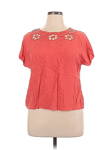 Solitaire Short Sleeve Top (view 1)