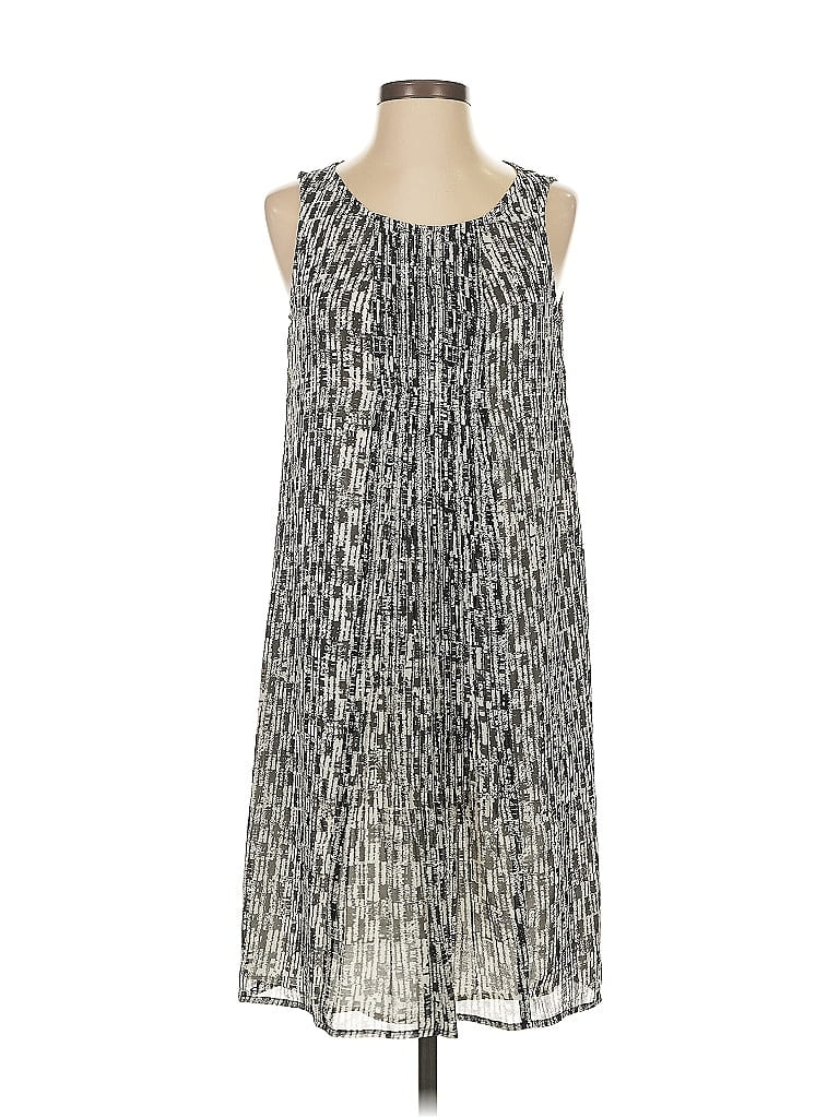 Click to view more detailed imagery on our partner's website Pre-owned Jjill Casual Dress In Gray