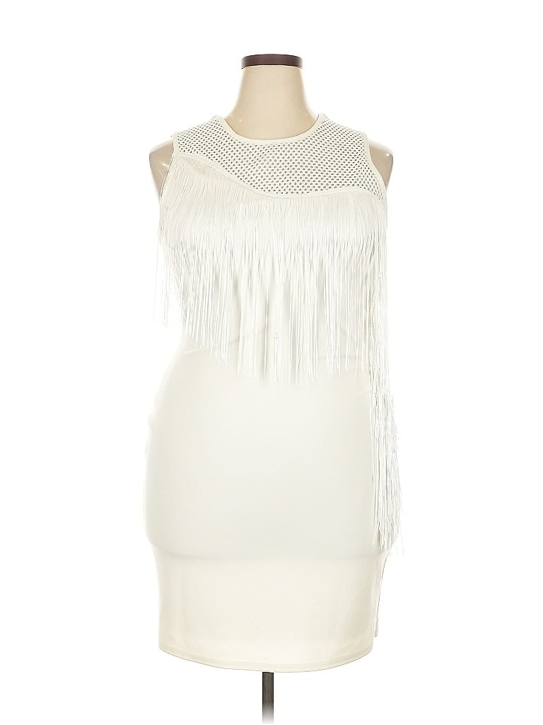 Click to view more detailed imagery on our partner's website Pre-owned River Island Cocktail Dress In White
